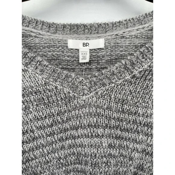 BP Cropped V-Neck Drop Shoulder Sweater in Dark Grey Heather NWT XXS - Picture 7 of 9